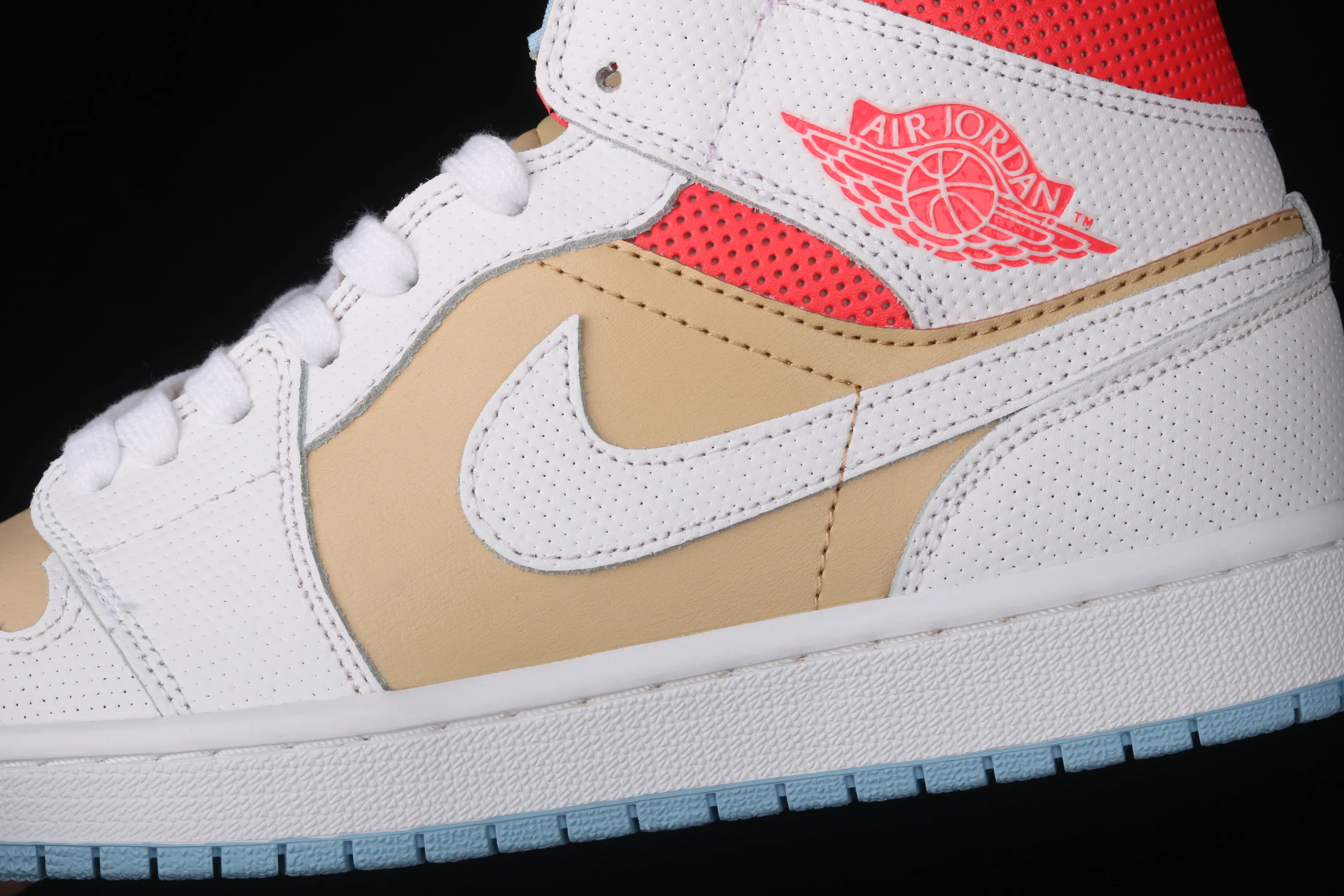 All Categories Air Jordan Jordan Series Basketball Shoes Air Jordan 1 Mid Air Jordan 1 Mid SE AJ1 Joe 1 Sesame Color China Basketball Shoes CZ0774-200